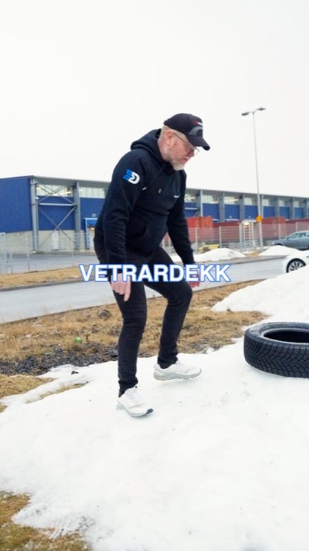 Snap Media verkefni: Dekkjahöllin